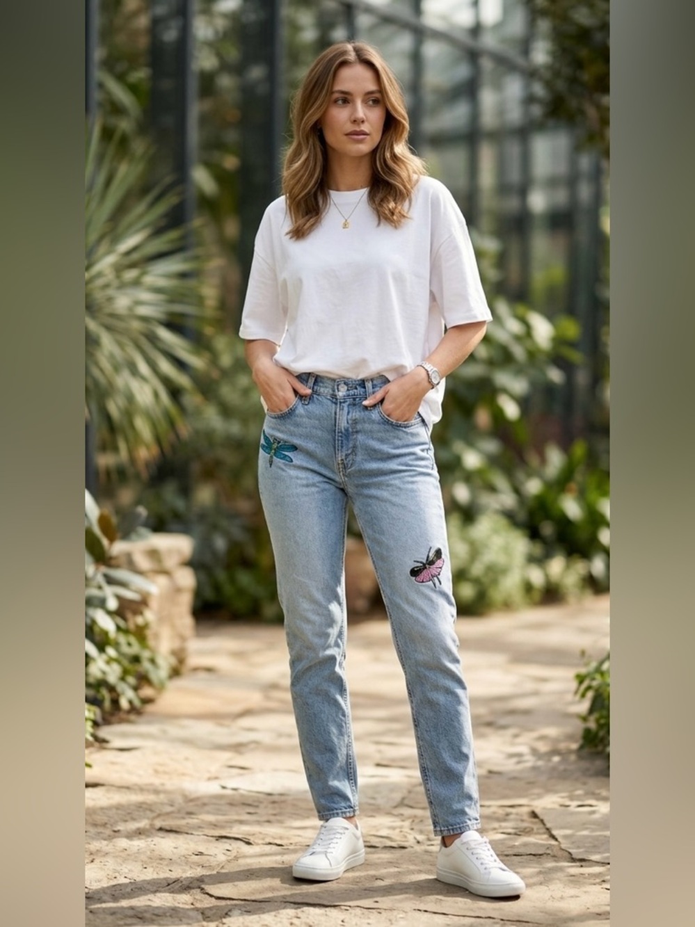 Levi's‎ 501 Crop Embroidered Dragonfly & Butterfly Jeans - W31 L30 (Actual L26)